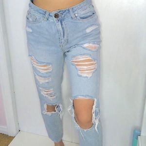Loose-fitted Mom Jeans